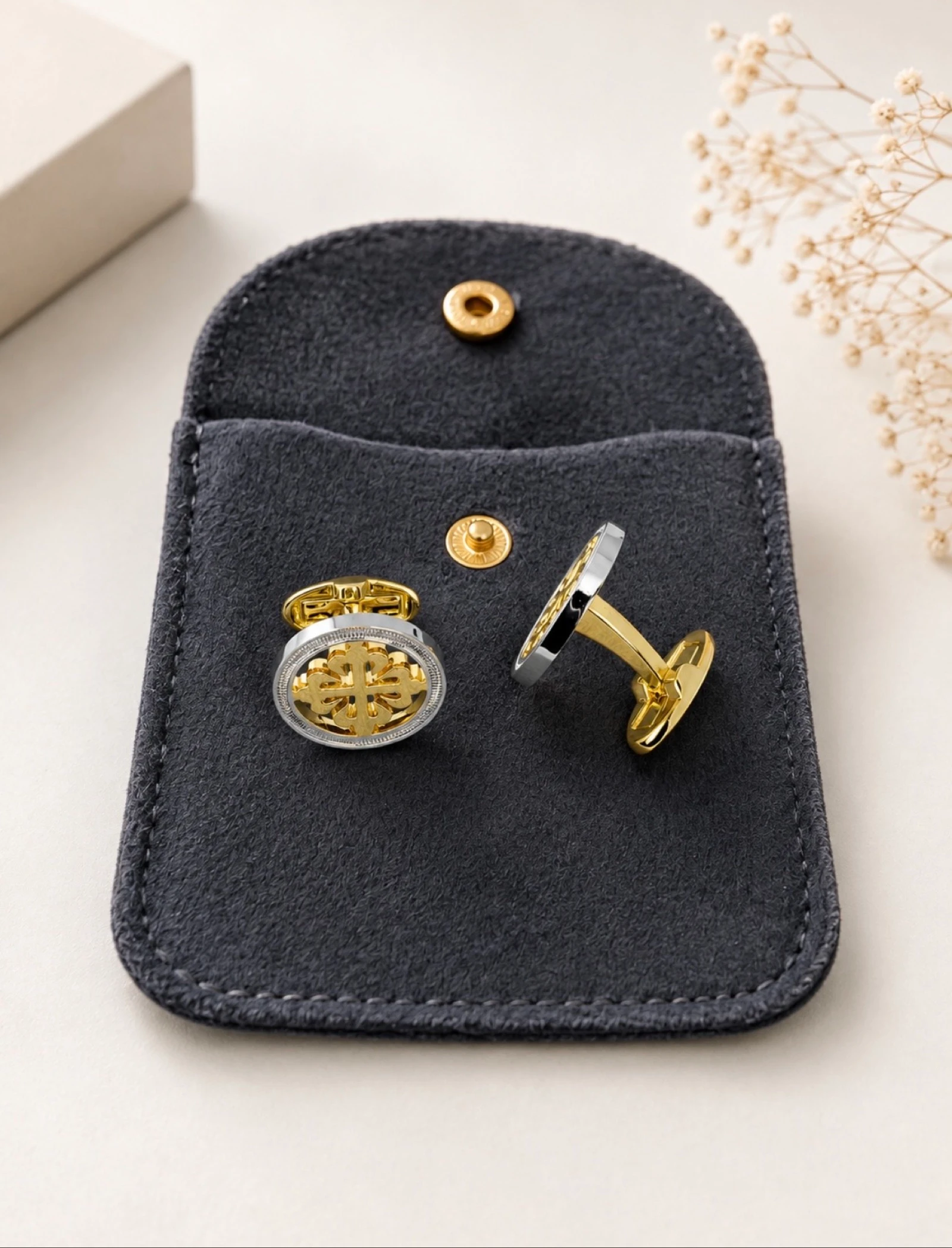 Gemelos acero con funda  – photo 2